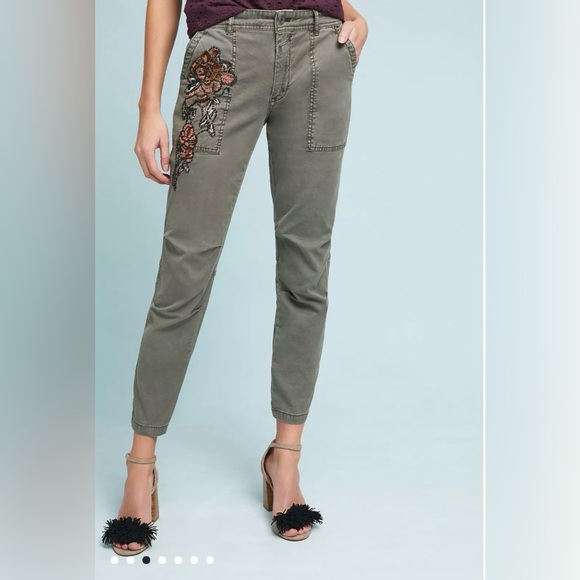 Anthropologie Embroidered Wanderer Utility
Pants Size 26 - Picture 1 of 10